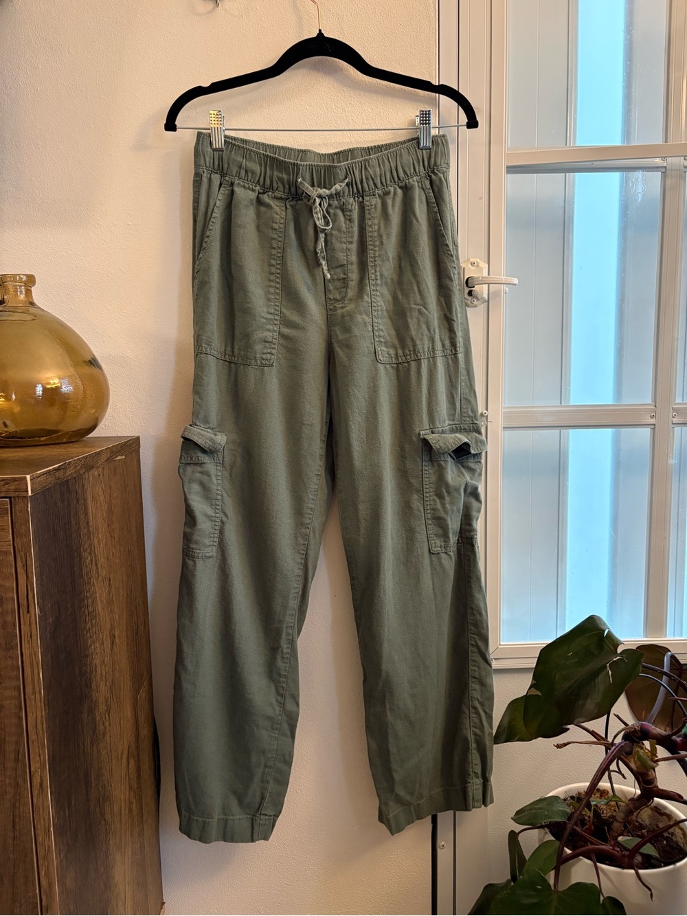 Gap Comfy Green Linen Style Cargo Pants with Drawstring Waist XS